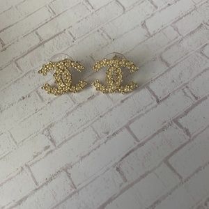 CHANEL stud earrings  authentic